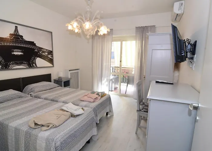 Roma Metro Apartment